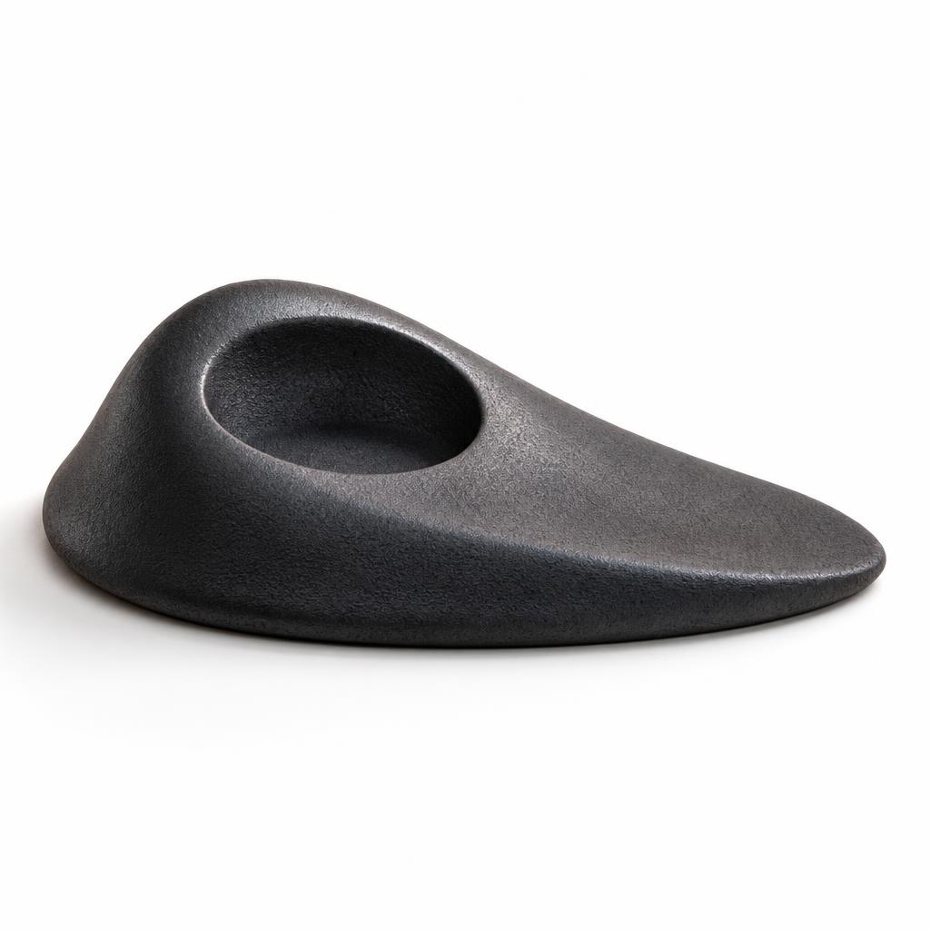 Dune Plinth — Aluminium · oxidised black on aluminium · 13 x 11 x 8 (H)