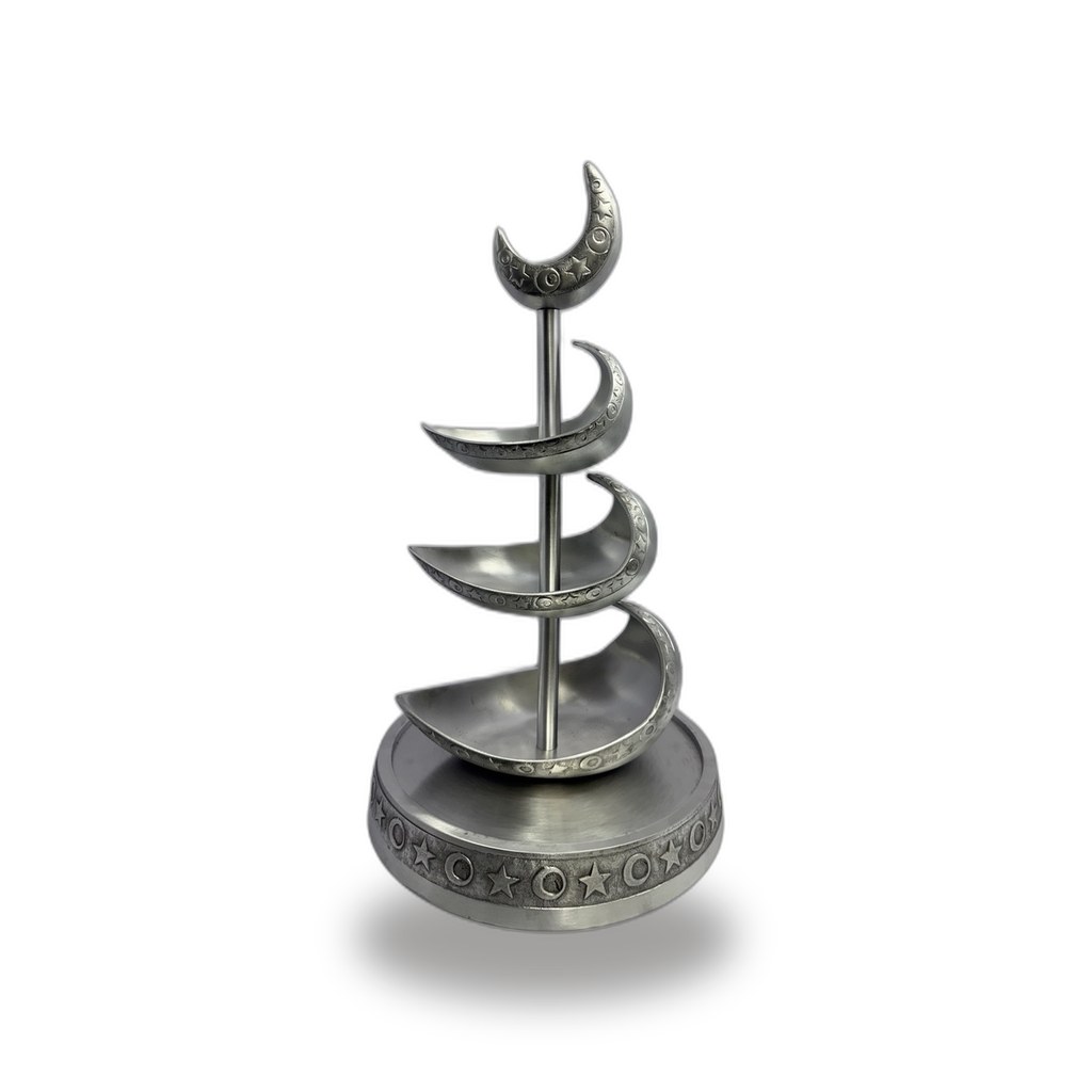 Aluminium Leaf Tiered Serving Stand 58 — tray straight view