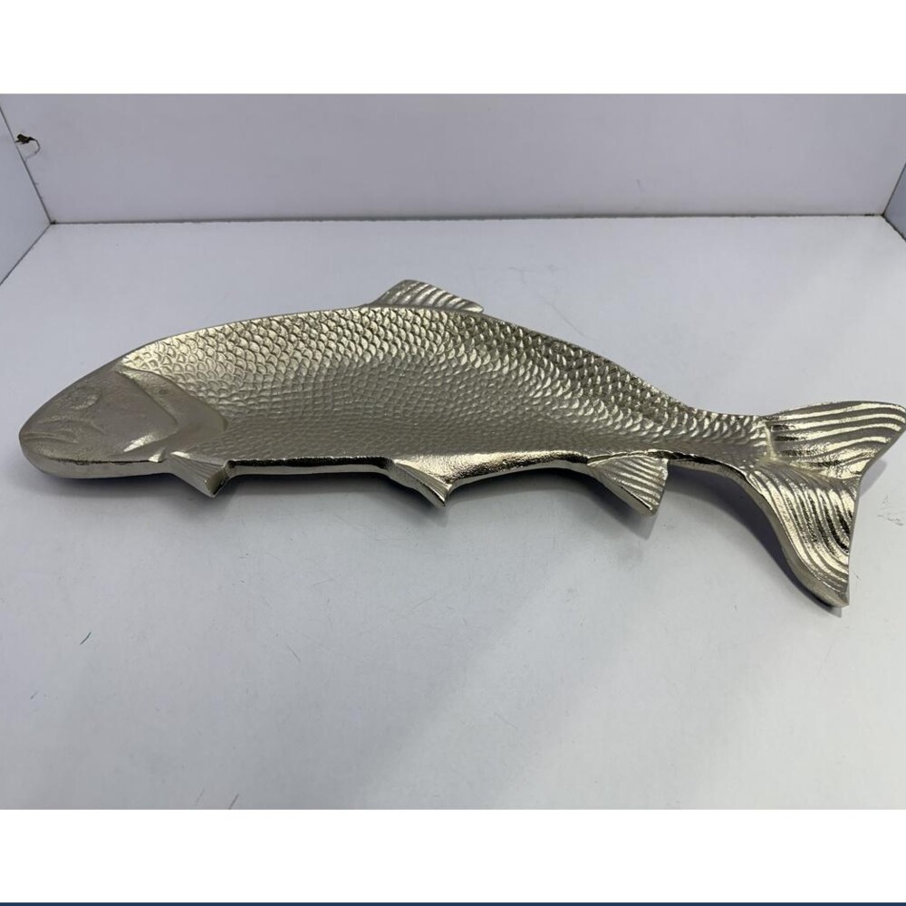 Fish shaped serving tray