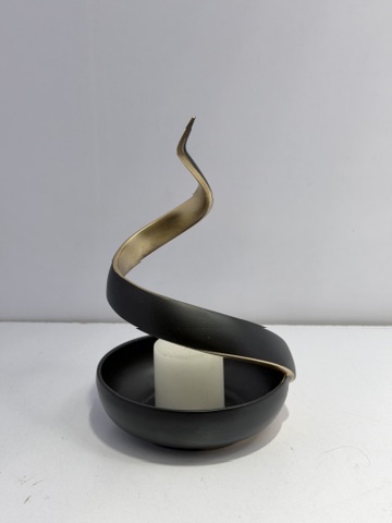 Reverse angle of the black and gold spiral