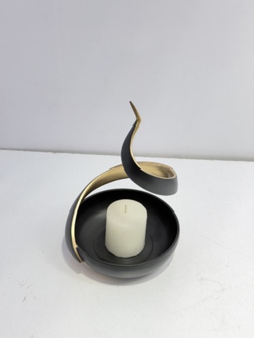 View into the round bowl base